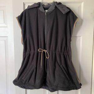 Woolrich Convertible Fur Lined Vest Poncho M NWT Grey